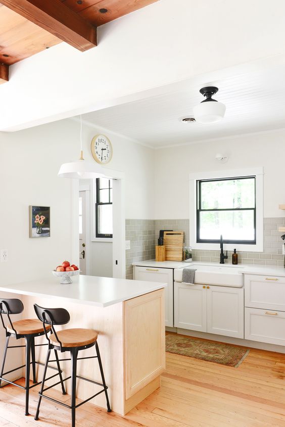 Apartment Kitchen Ideas: Keep It Bright