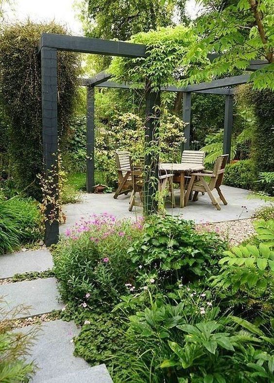 Backyard Garden Ideas: Cozy Seating Area