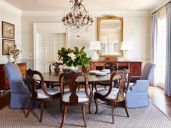 10+ Traditional Dining Room Ideas That'll Mesmerize You - SeemHome